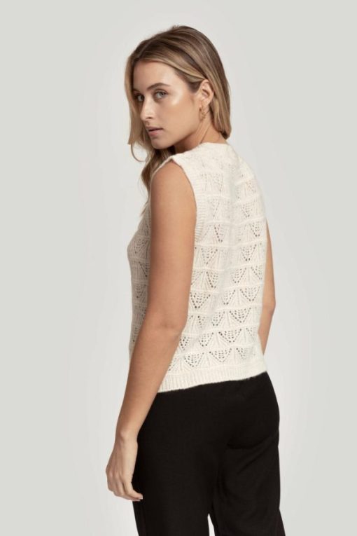 Topwearshop.shop82e8240929 4