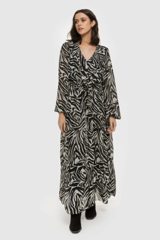 Topwearshop.shopdcbb1bde21 1