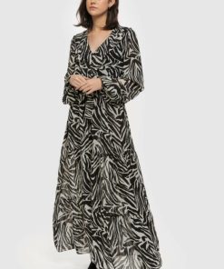 Topwearshop.shopdcbb1bde21 4
